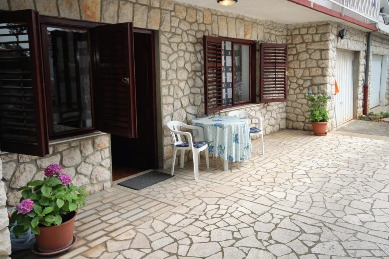 Apartments With A Parking Space Novi Vinodolski - 2423 Esterno foto